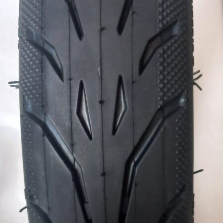 Xiaomi 4 tyre